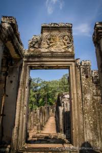 Door frame in Bayon